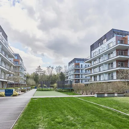 Golden Tulip Penthouse 53 *